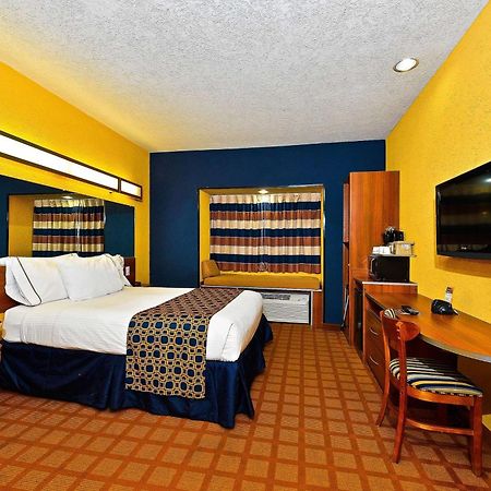 Microtel Inn & Suites By Wyndham New Braunfels I-35 Ngoại thất bức ảnh
