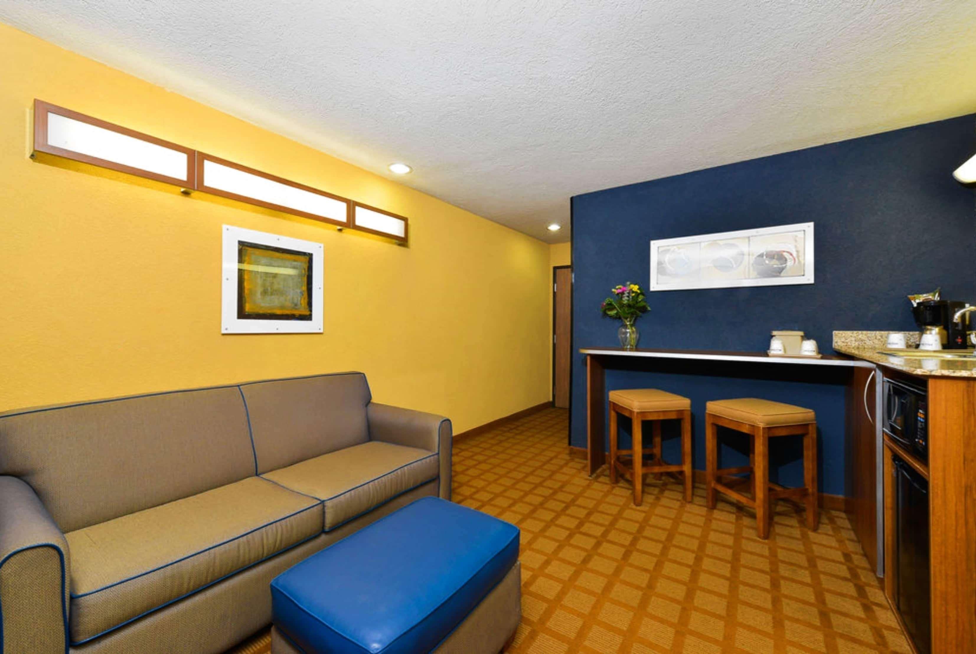 Microtel Inn & Suites By Wyndham New Braunfels I-35 Ngoại thất bức ảnh