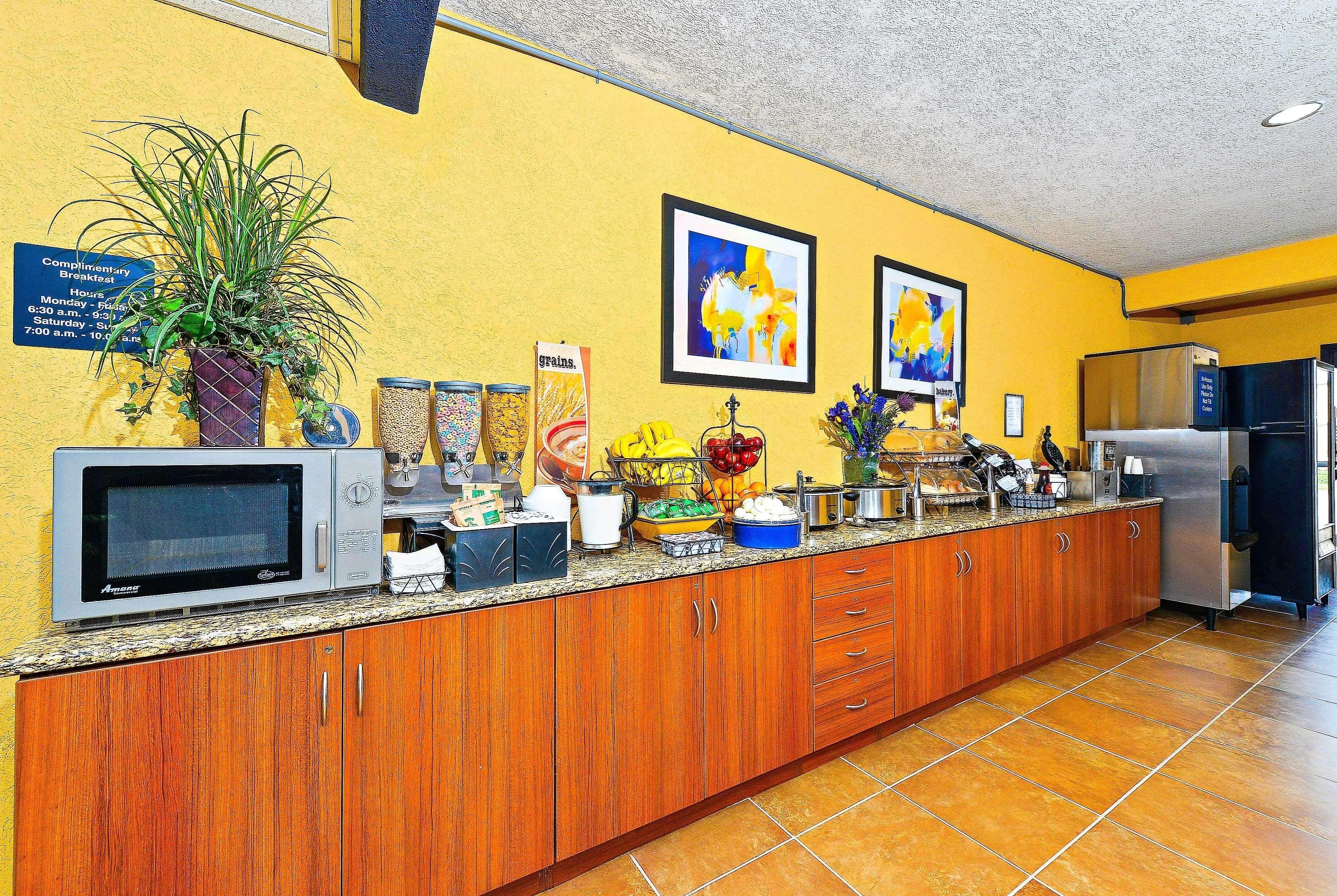 Microtel Inn & Suites By Wyndham New Braunfels I-35 Ngoại thất bức ảnh